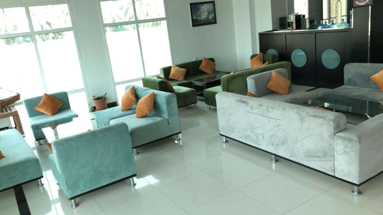 Al Multaqa Hotel Sohar Exterior photo